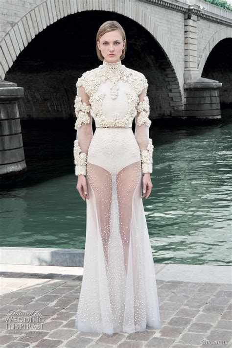 givenchy fall couture 2011|Givenchy Fall 2011 Couture Fashion Show .